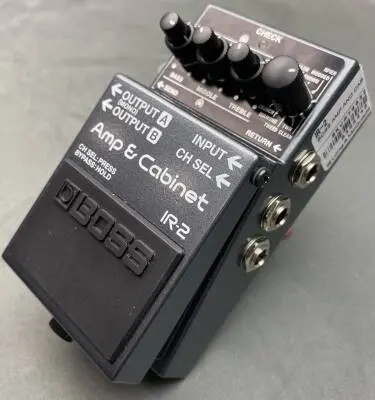 BOSS - IR-2 Amp and Cabinet Pedal 2